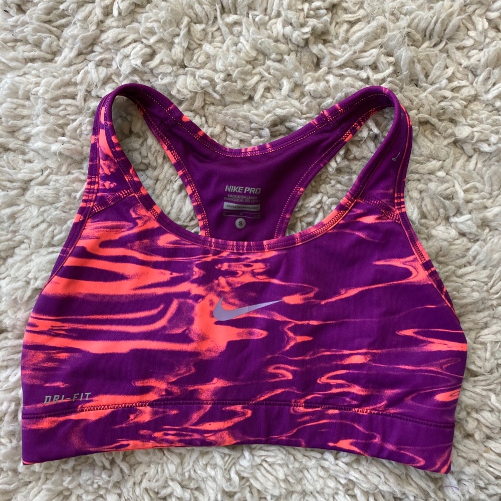 Perfect condition. Nike sports bra!